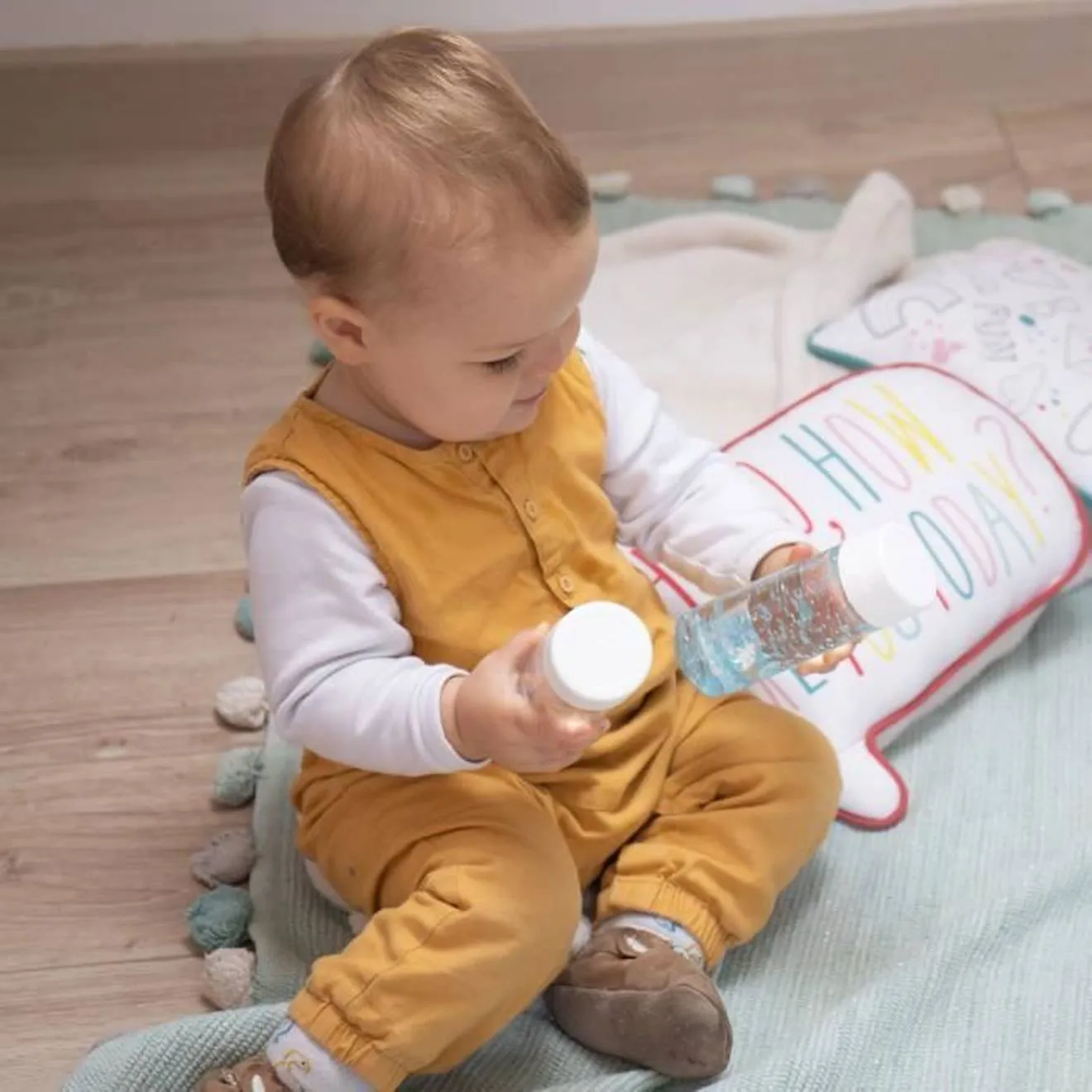 3 Bouteilles sensorielles - paillettes - L'Atelier Gigogne - apaiser les petites et grandes émotions de votre enfant multico