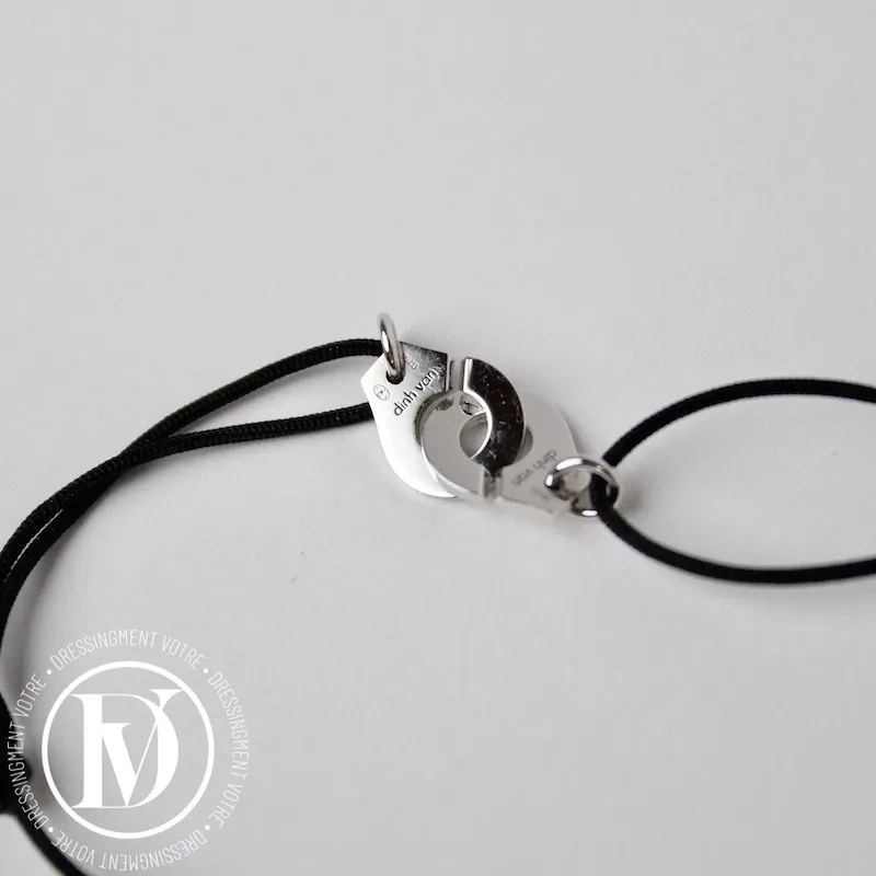 Bracelet Menottes R8 en or blanc – Dinh Van