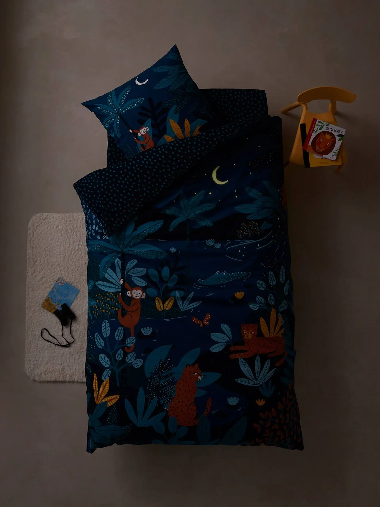 Parure housse de couette + taie d'oreiller enfant JUNGLE NIGHT bleu / multicolore - Vertbaudet