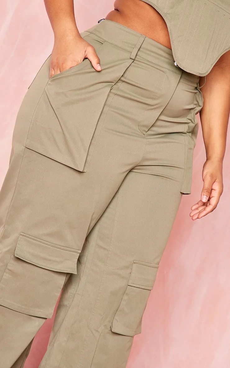 Plus Pantalon cargo en maille sergée structurée kaki à poches et taille haute
