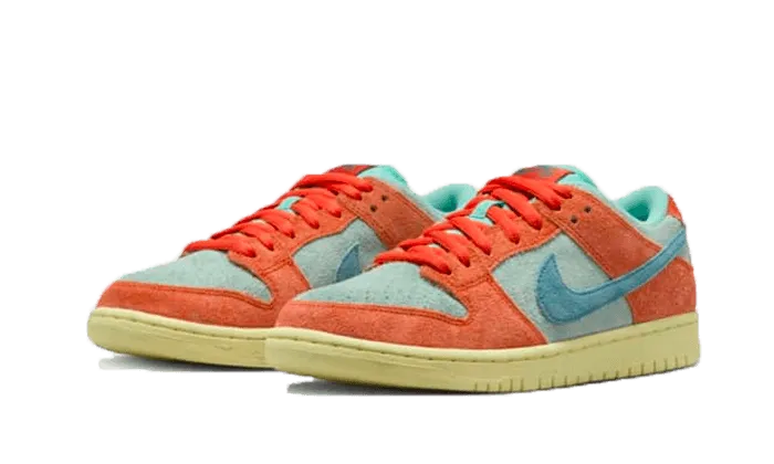 SB Dunk Low Orange Emerald Rise