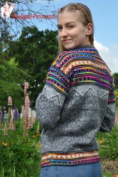 Tricot en laine d'alpaga gris des Andes